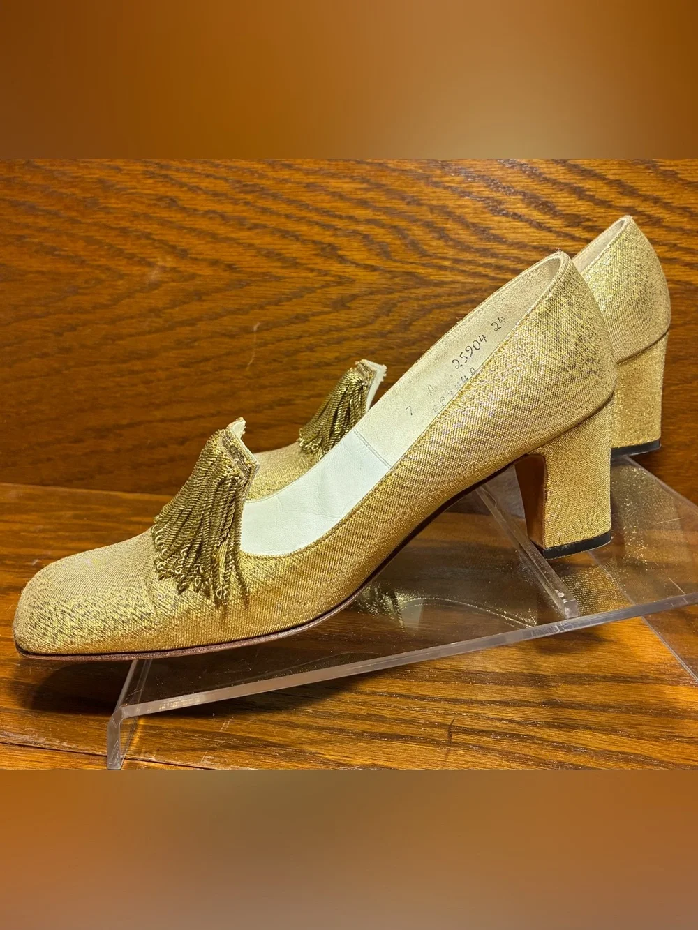 Vintage Rinaldi for Montaldo’s Gold Fringe Block Heel Pumps Size 7A Narrow